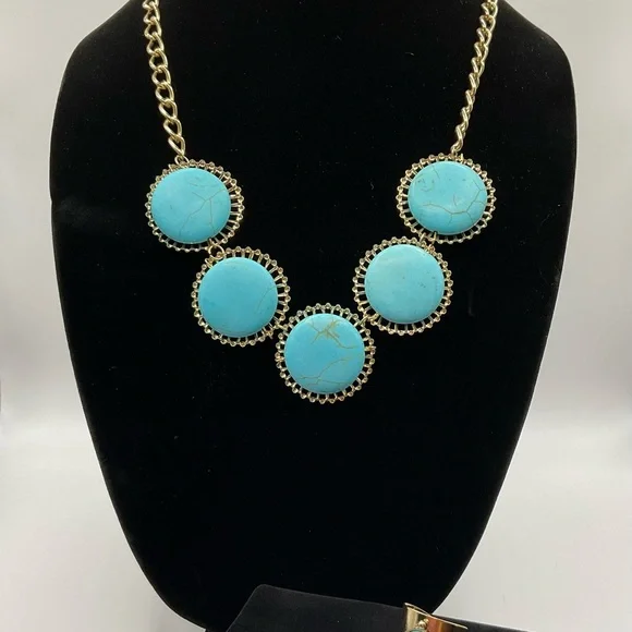 Gold and Turquoise Necklace and Ring Set - Picture 5 of 9